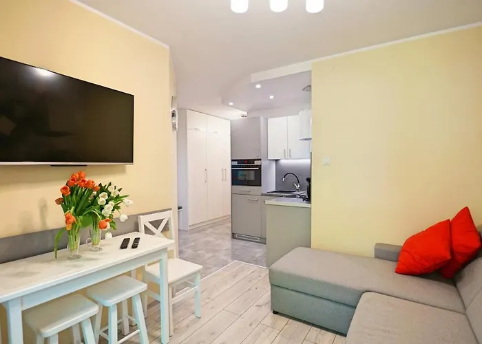 Everysky - Nad Lomnica 14a Apartment *